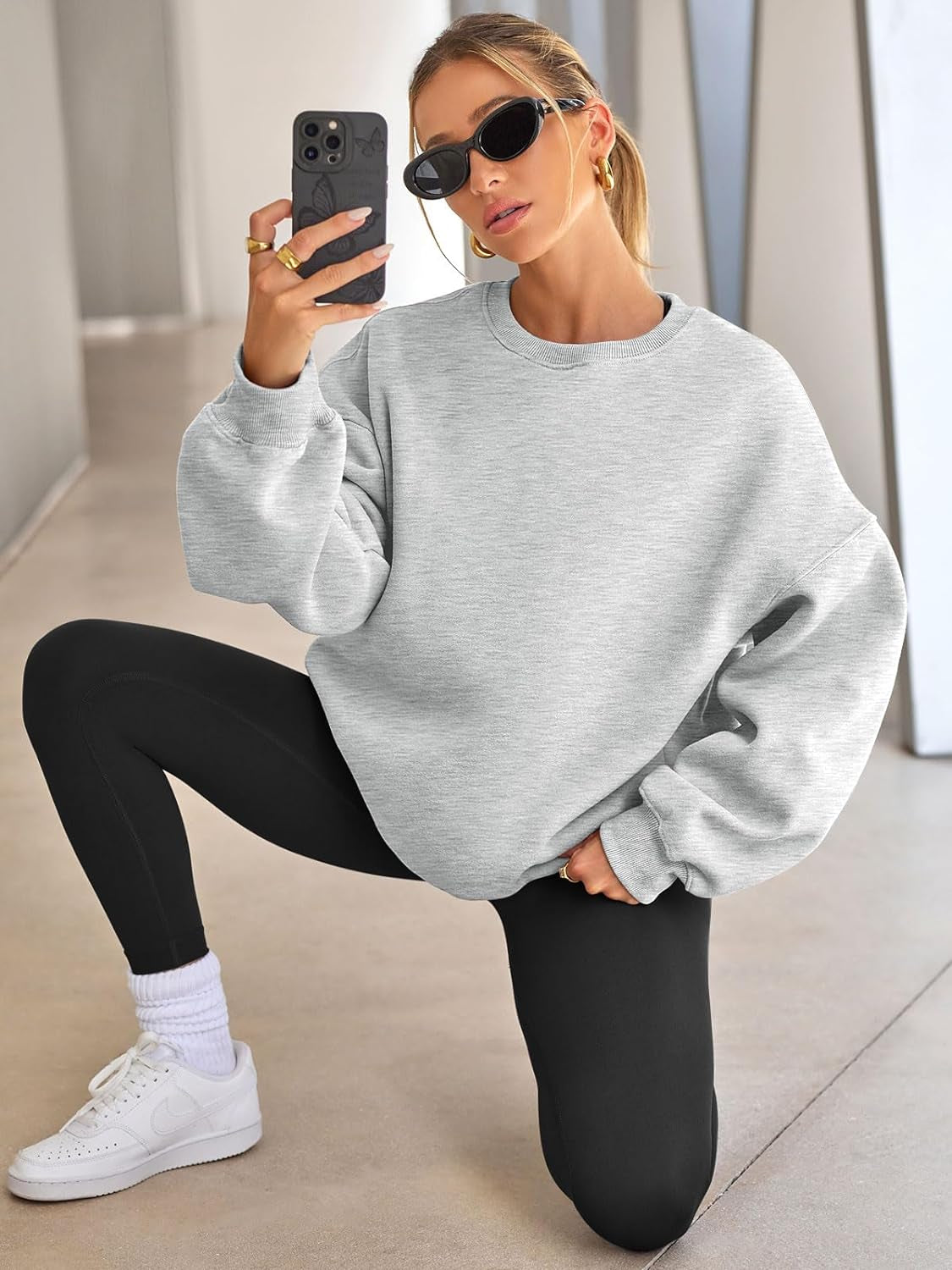 Womens Oversized Sweatshirts Hoodies Fleece Crewneck Sweaters Casual Tops Comfy Fall Fashion Outfits Winter Clothes 2024